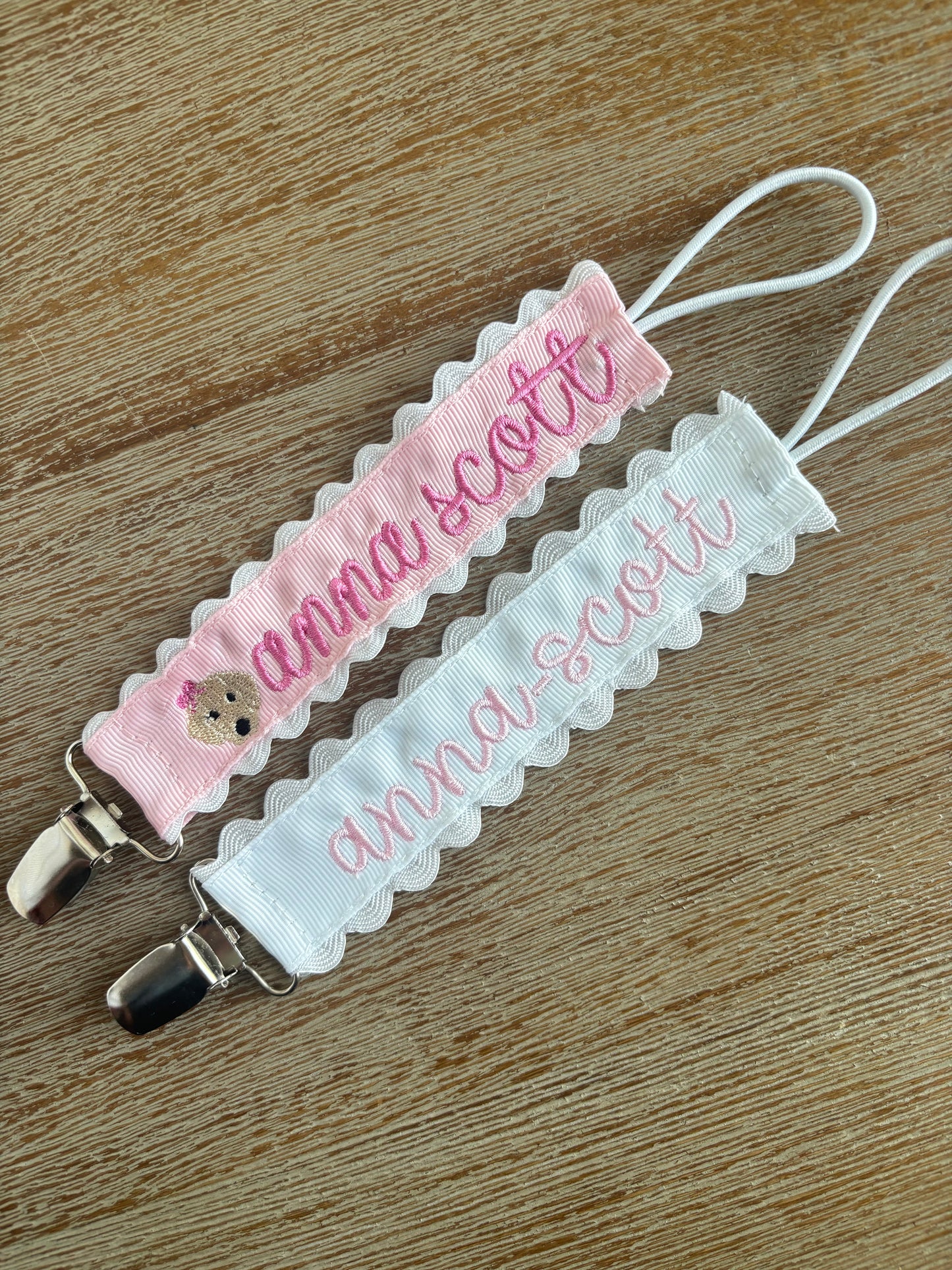 Paci Clips